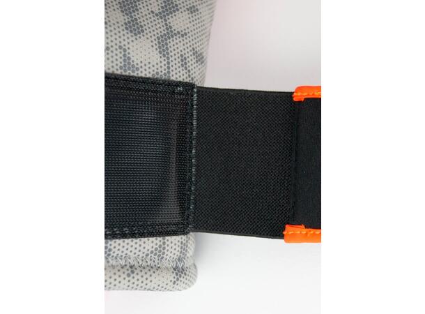 Reusch Worldcup Warrior Neo steel grey 7,5