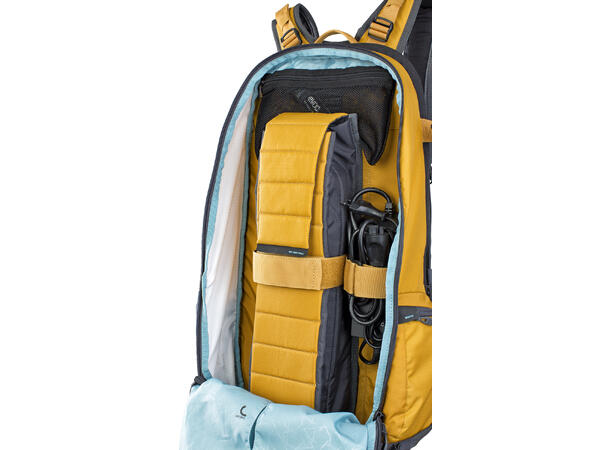 EVOC FR Trail E-Ride 20L black M/L
