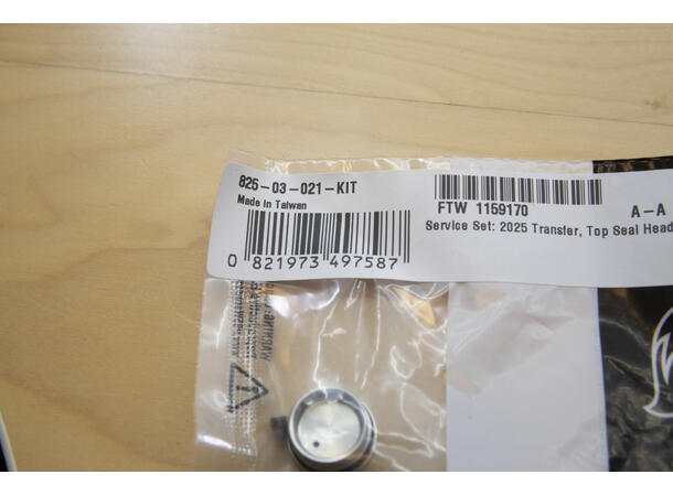 Fox 2025 Transfer Top Seal Head 