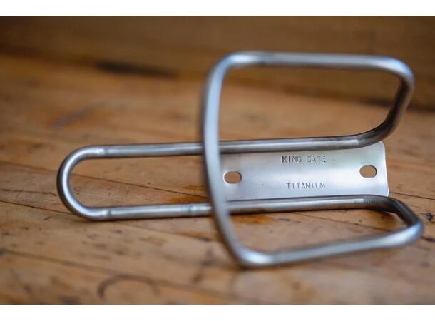 King Cage Titan legendarisk flaskeholder, 28 gram(!)