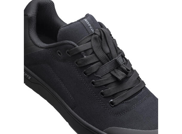 Ride Concepts Livewire  M's black EU 46 
