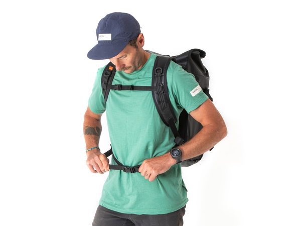 Restrap Rolltop Backpack black 22L 