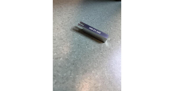 2258083